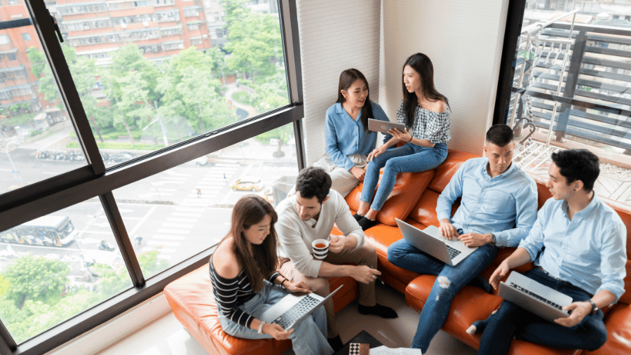 It Takes a Village: Engaging the Whole Organization to Bring in Professional Services Business